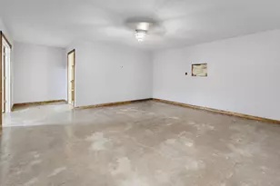 205 Co Rd 1794, Sunset, TX 76270 - Photo 18