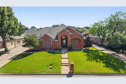 1013 Brook Arbor Drive, Mansfield, TX 76063 - Photo 2