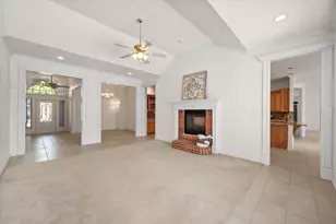 1013 Brook Arbor Dr, Mansfield, TX 76063 - Photo 10