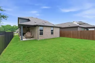 1017 King St, Aubrey, TX 76227 - Photo 30