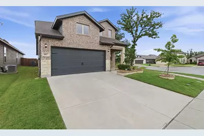 1017 King Street, Aubrey, TX 76227 - Photo 2