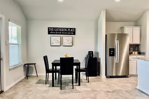 636 Mount Vis Ln, Fort Worth, TX 76131 - Photo 6