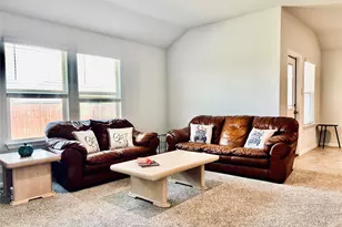 636 Mount Vis Ln, Fort Worth, TX 76131 - Photo 8