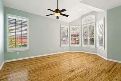 5713 Kelly Court, Haltom City, TX 76137 - Photo 18