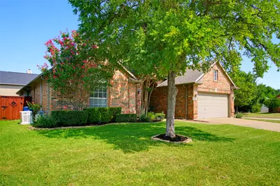 5713 Kelly Court, Haltom City, TX 76137 - Photo 30