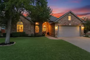 5713 Kelly Ct, Haltom City, TX 76137 - Photo 1