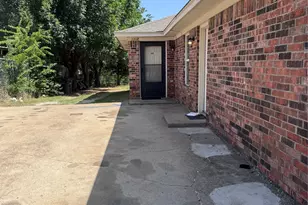 1209 Meriweather Ave, Fort Worth, TX 76115 - Photo 2