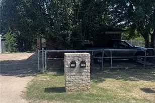 1209 Meriweather Ave, Fort Worth, TX 76115 - Photo 1