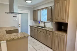 1101 Dublin Dr, Fort Worth, TX 76134 - Photo 14