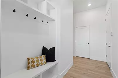 1402 Hutchins Avenue, Dallas, TX 75203 - Photo 2