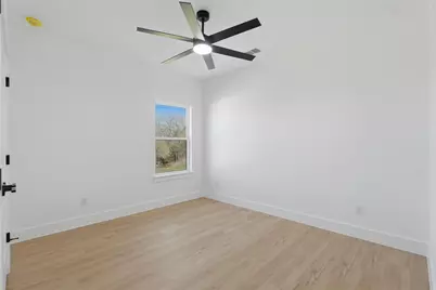 1402 Hutchins Avenue, Dallas, TX 75203 - Photo 14