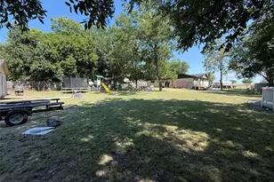 1609 E Thomas St, Sherman, TX 75090 - Photo 20