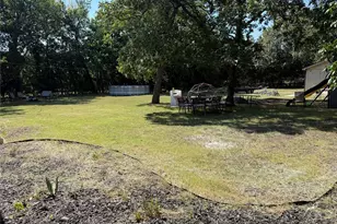 1609 E Thomas St, Sherman, TX 75090 - Photo 18