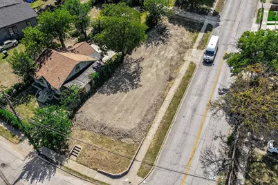 1735 E Waco, Dallas, TX 75216 - Photo 10