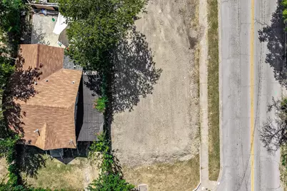1735 E Waco, Dallas, TX 75216 - Photo 4