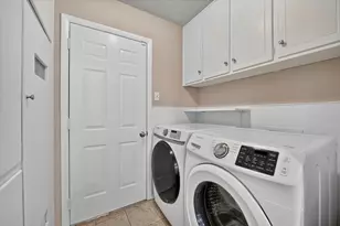 1901 Knoxville Dr, Bedford, TX 76022 - Photo 12