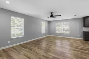 1000 W White Ave, McKinney, TX 75069 - Photo 4