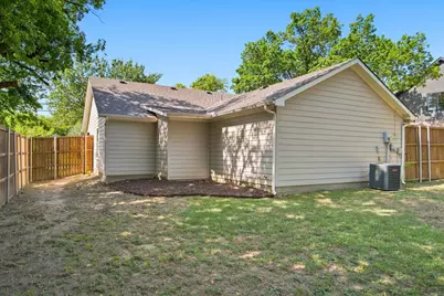 1000 W White Avenue, McKinney, TX 75069 - Photo 14