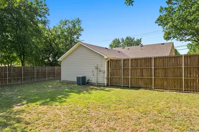 1000 W White Avenue, McKinney, TX 75069 - Photo 22