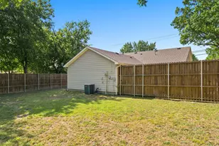 1000 W White Ave, McKinney, TX 75069 - Photo 22