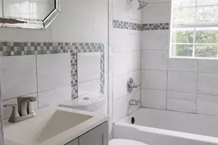 936 E Cantey St, Fort Worth, TX 76104 - Photo 16