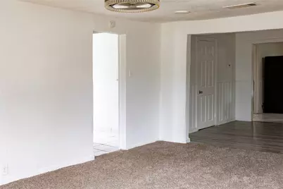 936 E Cantey Street, Fort Worth, TX 76104 - Photo 6