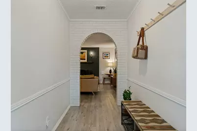 410 E White Street, Pilot Point, TX 76258 - Photo 4