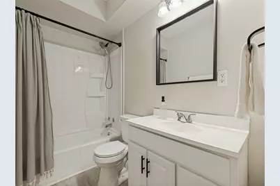 410 E White Street, Pilot Point, TX 76258 - Photo 16