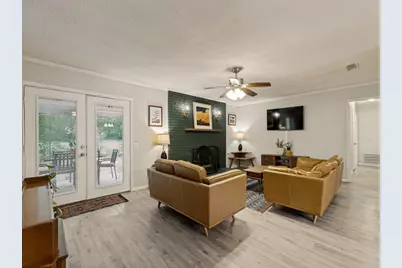 410 E White Street, Pilot Point, TX 76258 - Photo 6