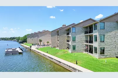 401 E Pearl Street #2202, Granbury, TX 76048 - Photo 2
