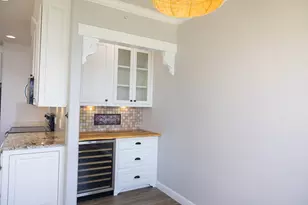 401 E Pearl St, Granbury, TX 76048 - Photo 10