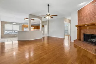 300 Thomas Dr, Murphy, TX 75094 - Photo 6