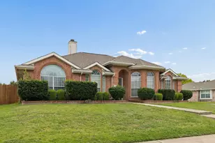300 Thomas Dr, Murphy, TX 75094 - Photo 1