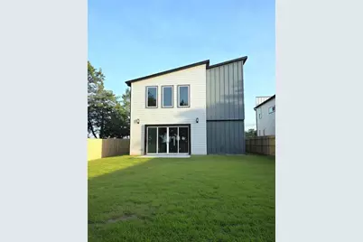 3905 Blue Ridge Boulevard, Dallas, TX 75233 - Photo 2