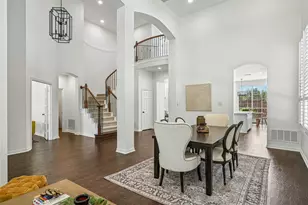 1045 Sir Lancelot Cir, Lewisville, TX 75056 - Photo 6