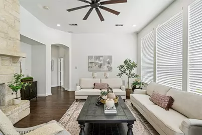 1045 Sir Lancelot Circle, Lewisville, TX 75056 - Photo 4