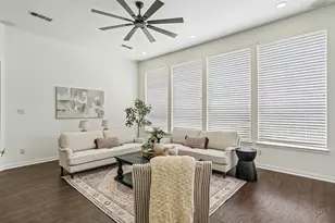 1045 Sir Lancelot Cir, Lewisville, TX 75056 - Photo 2