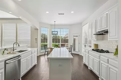 1045 Sir Lancelot Circle, Lewisville, TX 75056 - Photo 10
