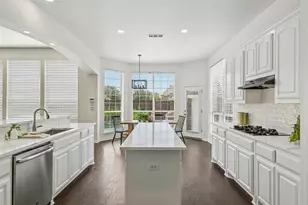 1045 Sir Lancelot Cir, Lewisville, TX 75056 - Photo 10
