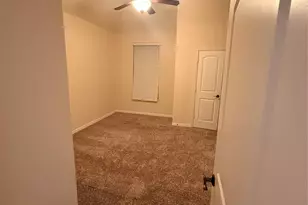 2215 Longview Rd, Irving, TX 75063 - Photo 18