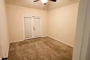 2215 Longview Rd, Irving, TX 75063 - Photo 16