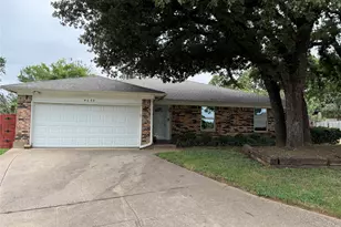 4608 Elm Tree Ct, Arlington, TX 76017 - Photo 2