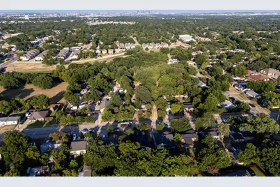 707 Hilltop Drive, Irving, TX 75060 - Photo 24