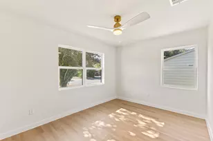 707 Hilltop Dr, Irving, TX 75060 - Photo 34