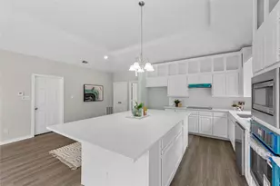 1310 Cannes Dr, Carrollton, TX 75006 - Photo 16