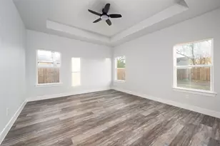 411 W Elm St, Whitewright, TX 75491 - Photo 16