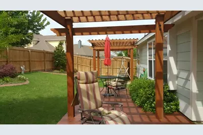 9840 Hedge Bell Drive, McKinney, TX 75072 - Photo 2