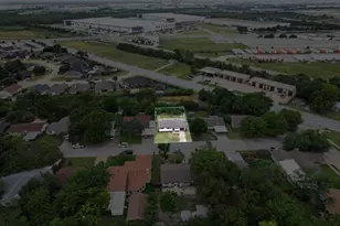 3633 Larry St, Haltom City, TX 76117 - Photo 32