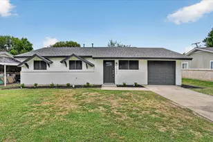 3633 Larry St, Haltom City, TX 76117 - Photo 2
