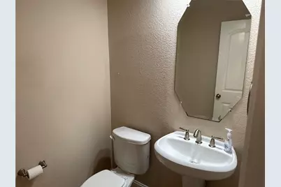 2610 Jackson Drive, Lewisville, TX 75067 - Photo 10